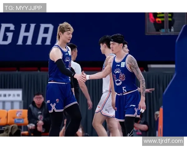 拉斯维亚与尼斯激战正酣谁能在这场较量中笑到最后